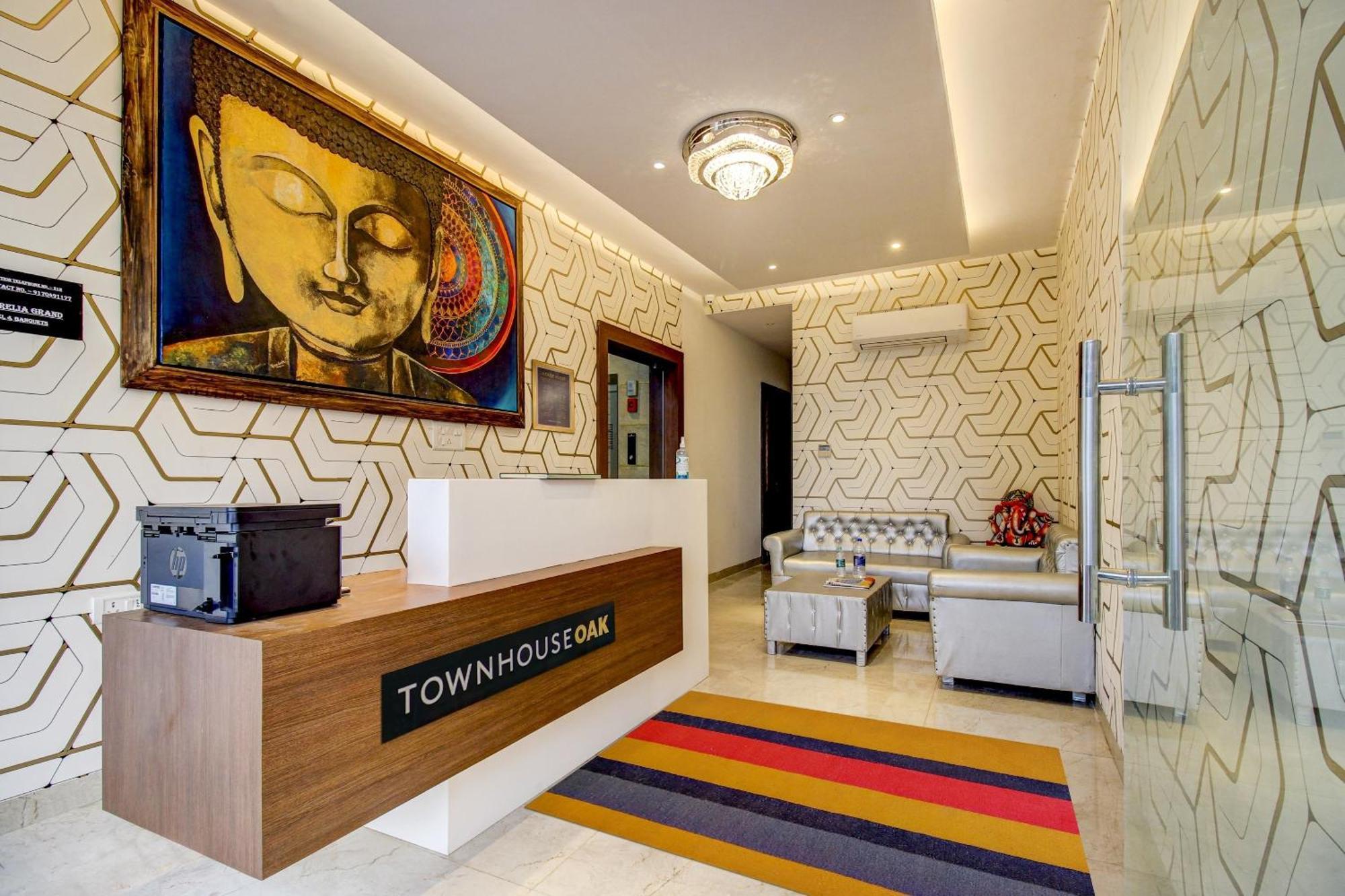 Super Townhouse Oak Aurelia Grand Hotel Lucknow Exterior foto