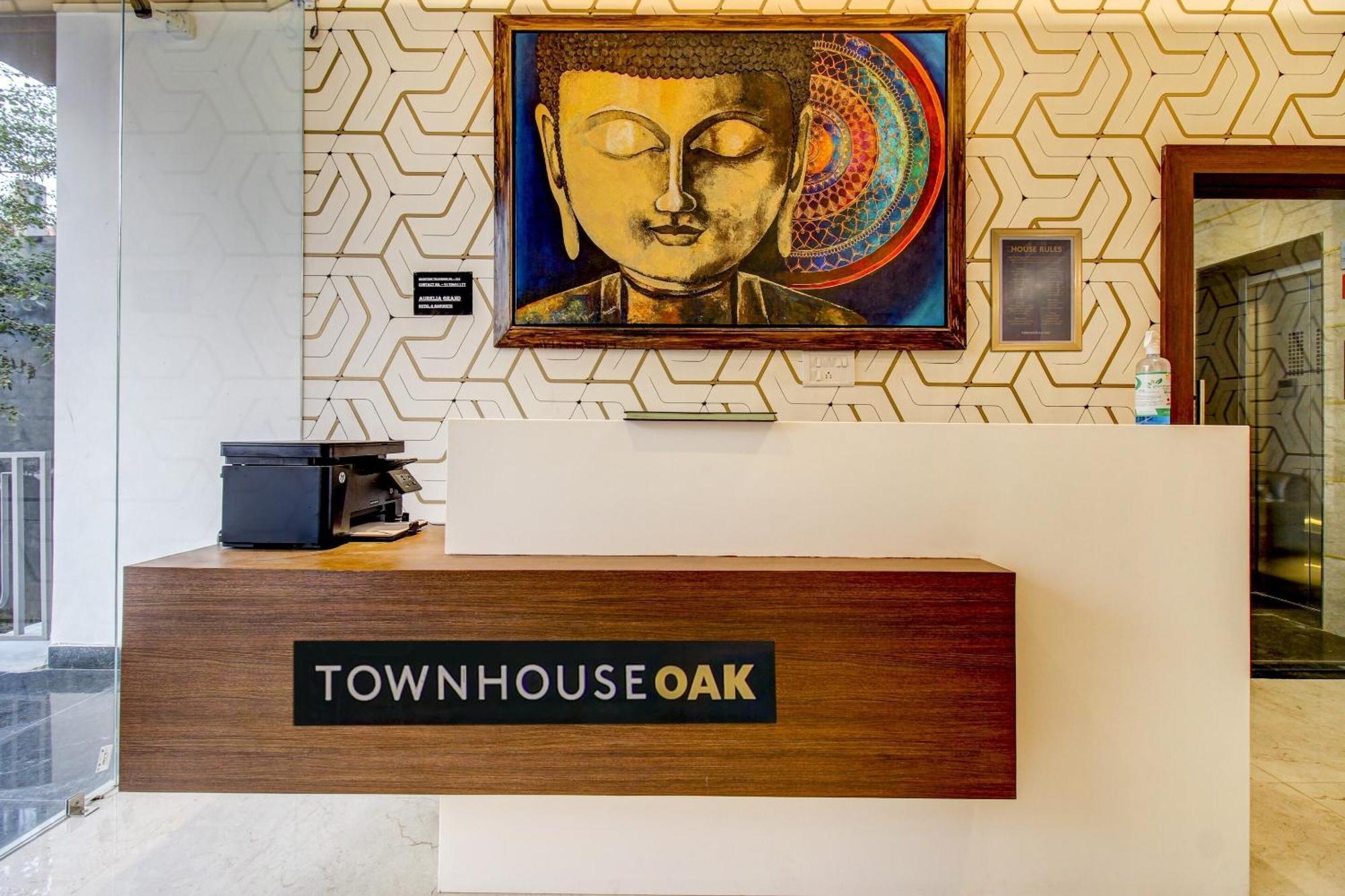 Super Townhouse Oak Aurelia Grand Hotel Lucknow Exterior foto